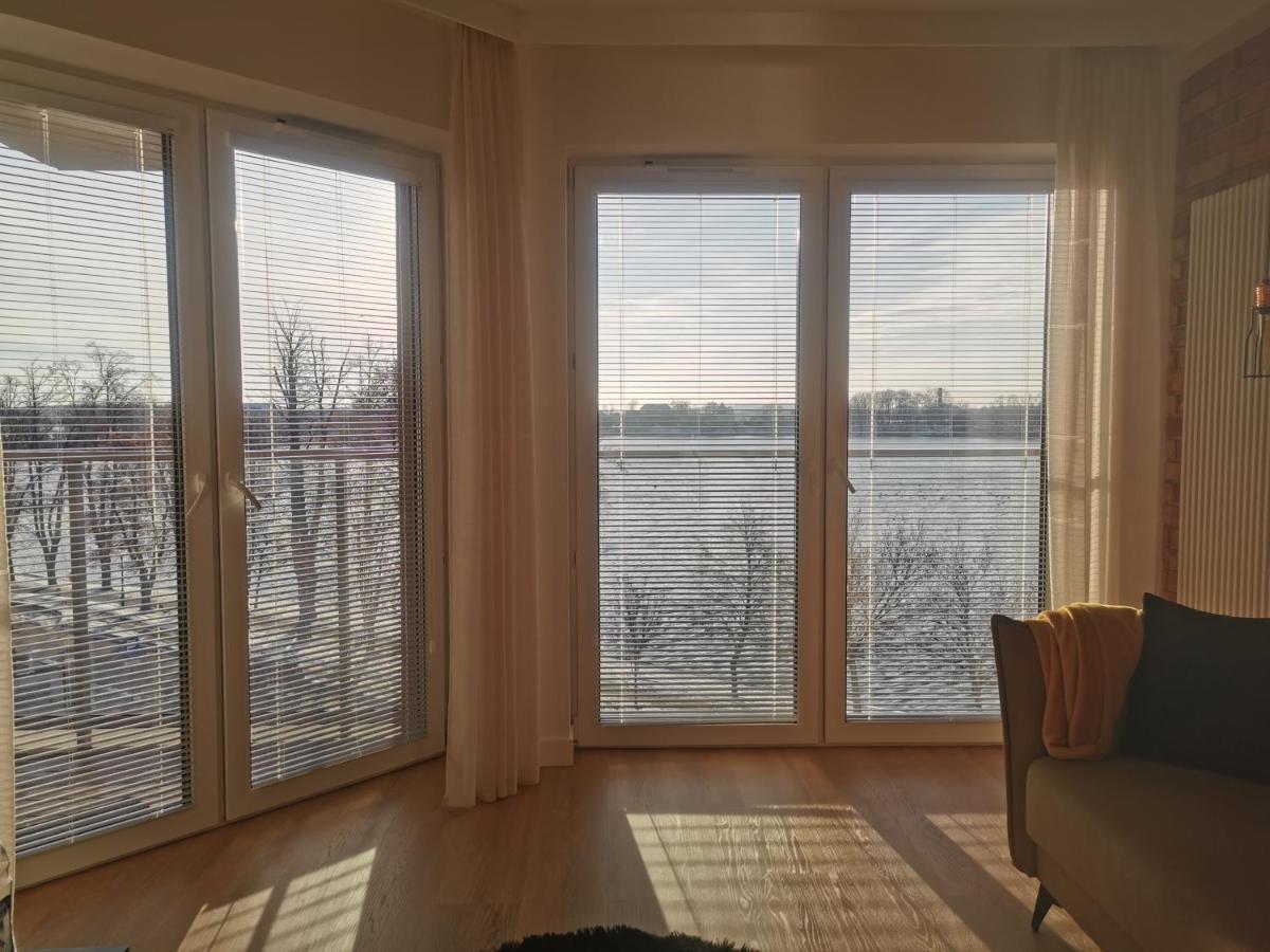 Lakeview Apartment